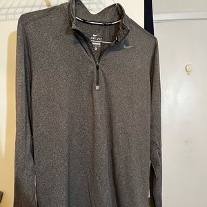 Nike Dry Fit Medium Pullover